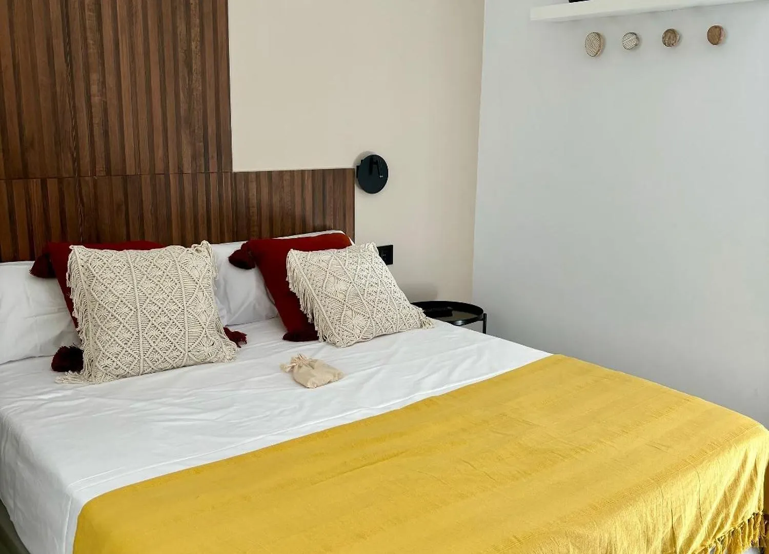 Poniente Beach House Chiclana de la Frontera 0*,  Spain